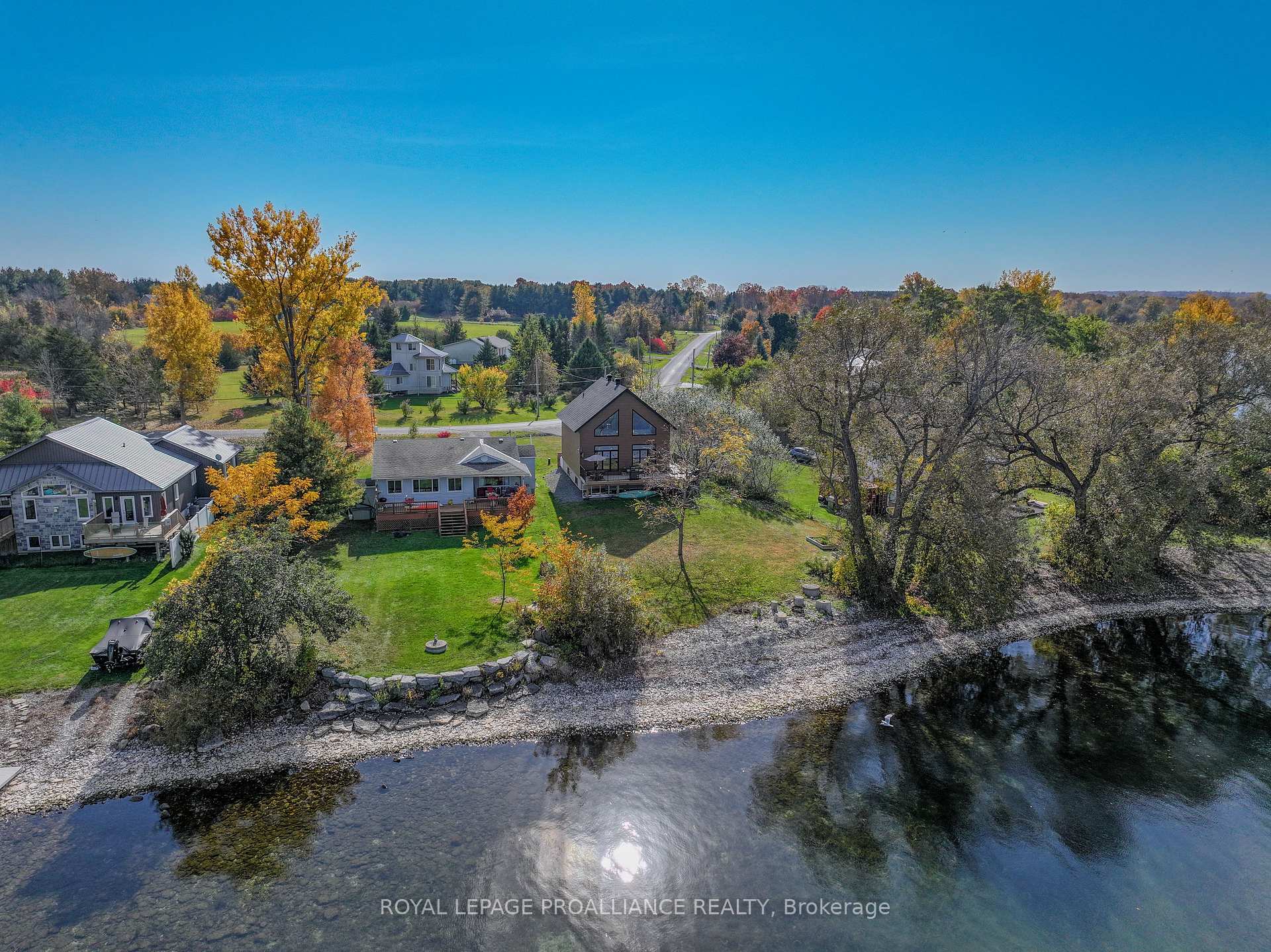 Photo 26 of 209 Prinyers Cove Crescent, Prince Edward County, North Marysburg Ward — HOMEH