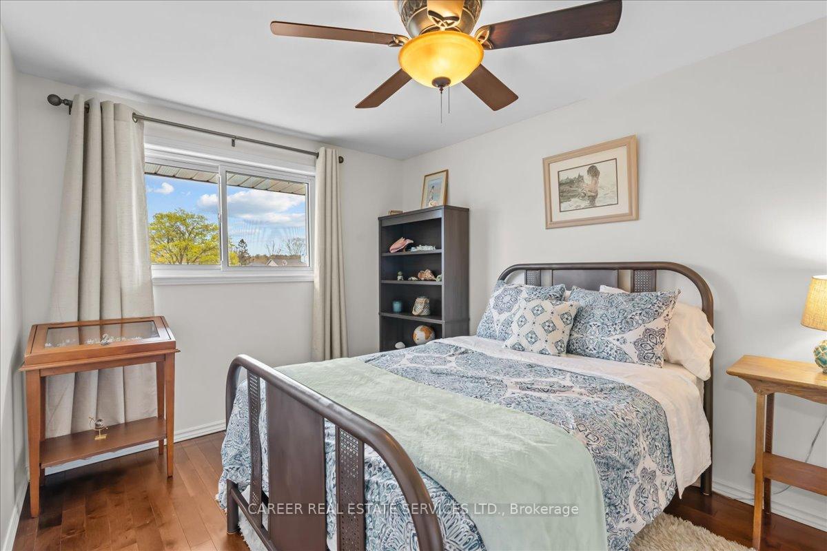 Photo 18 of 400 Lambeth Court, Oshawa, Centennial — HOMEH