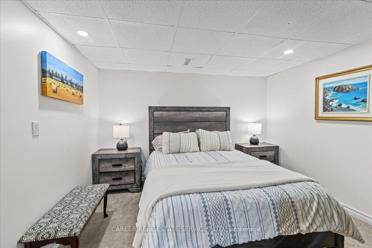 Photo 21 of 400 Lambeth Court, Oshawa, Centennial — HOMEH
