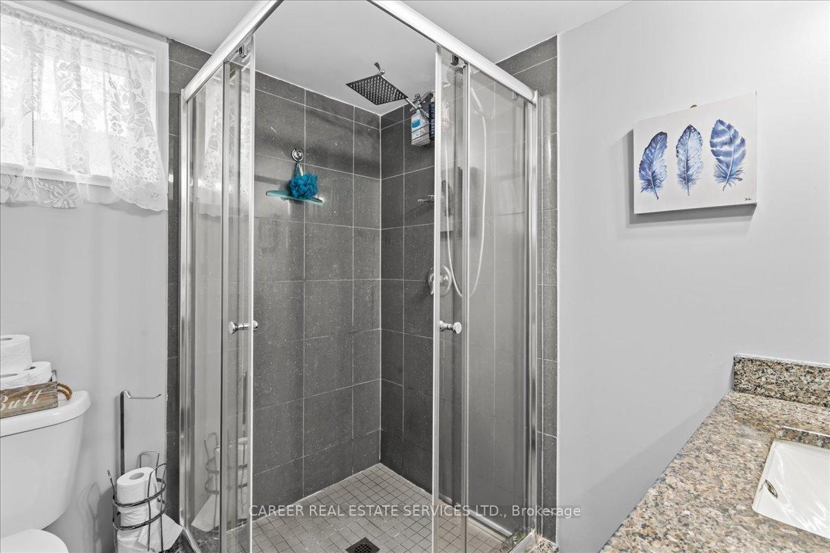 Photo 22 of 400 Lambeth Court, Oshawa, Centennial — HOMEH