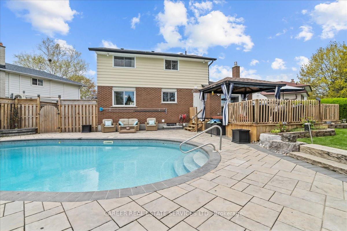 Photo 24 of 400 Lambeth Court, Oshawa, Centennial — HOMEH