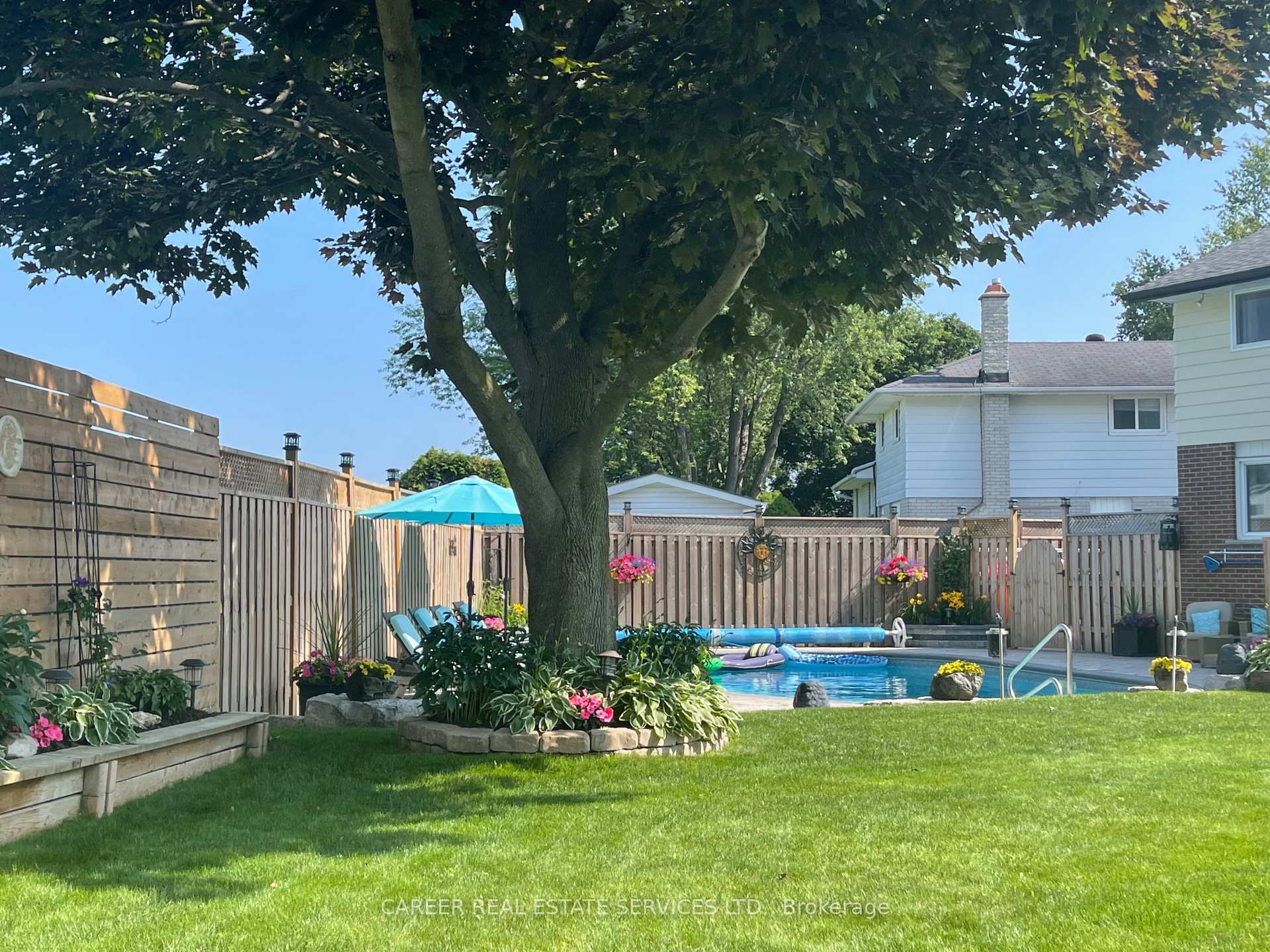 Photo 32 of 400 Lambeth Court, Oshawa, Centennial — HOMEH