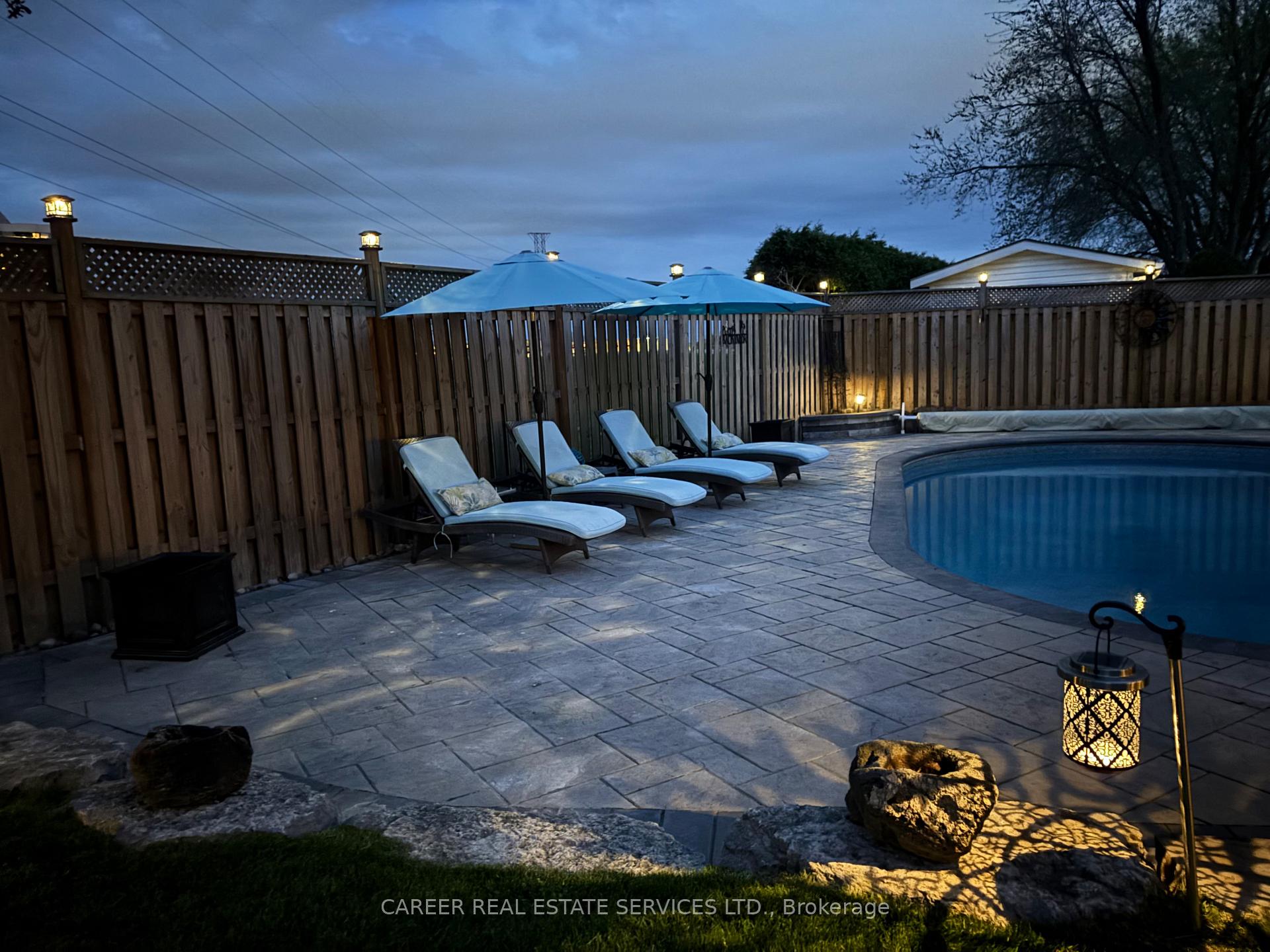 Photo 39 of 400 Lambeth Court, Oshawa, Centennial — HOMEH