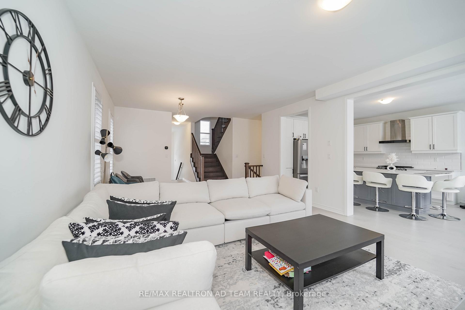 Photo 11 of 3086 Paperbirch Trail, Pickering, Rural Pickering — HOMEH