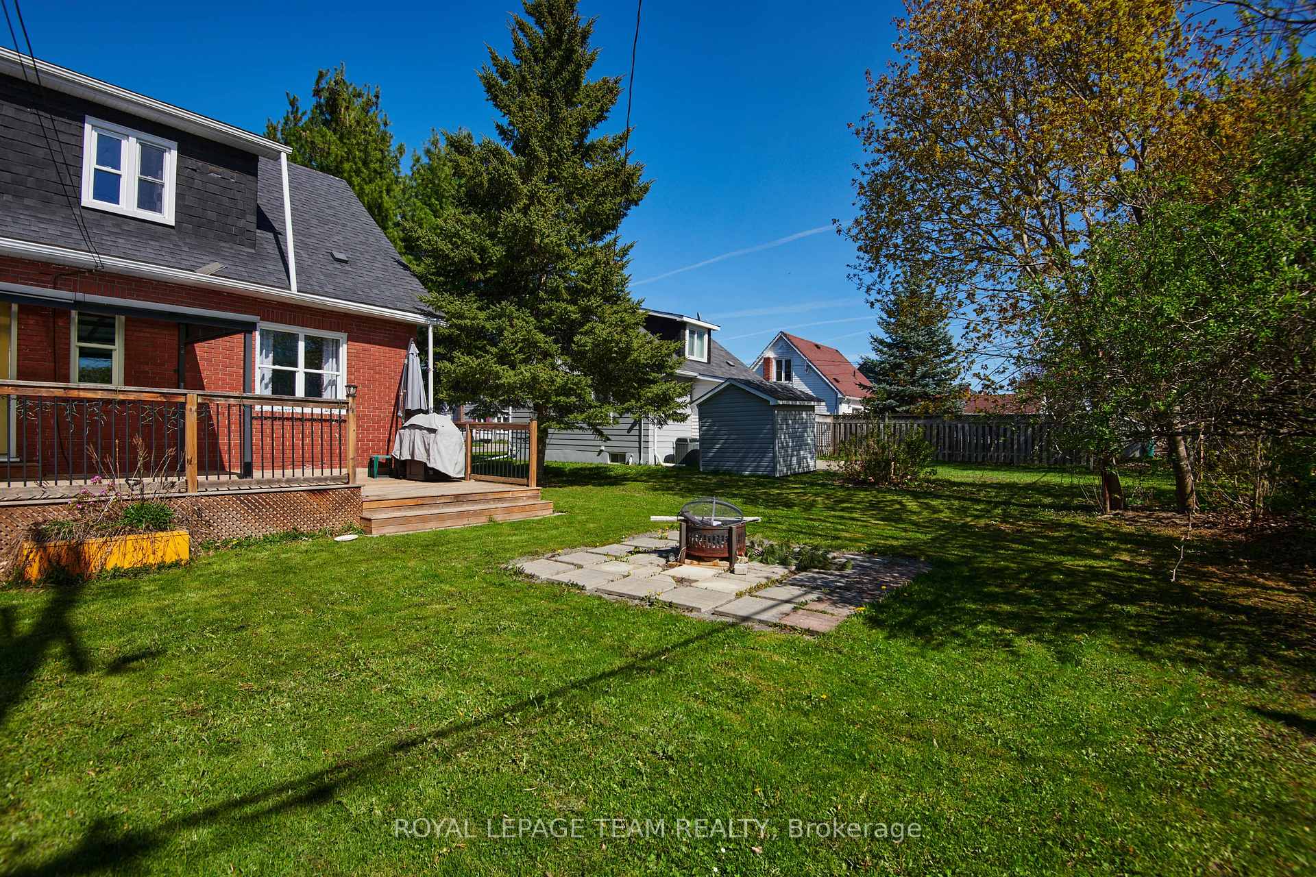 Photo 35 of 450 Dominion Street, Renfrew — HOMEH