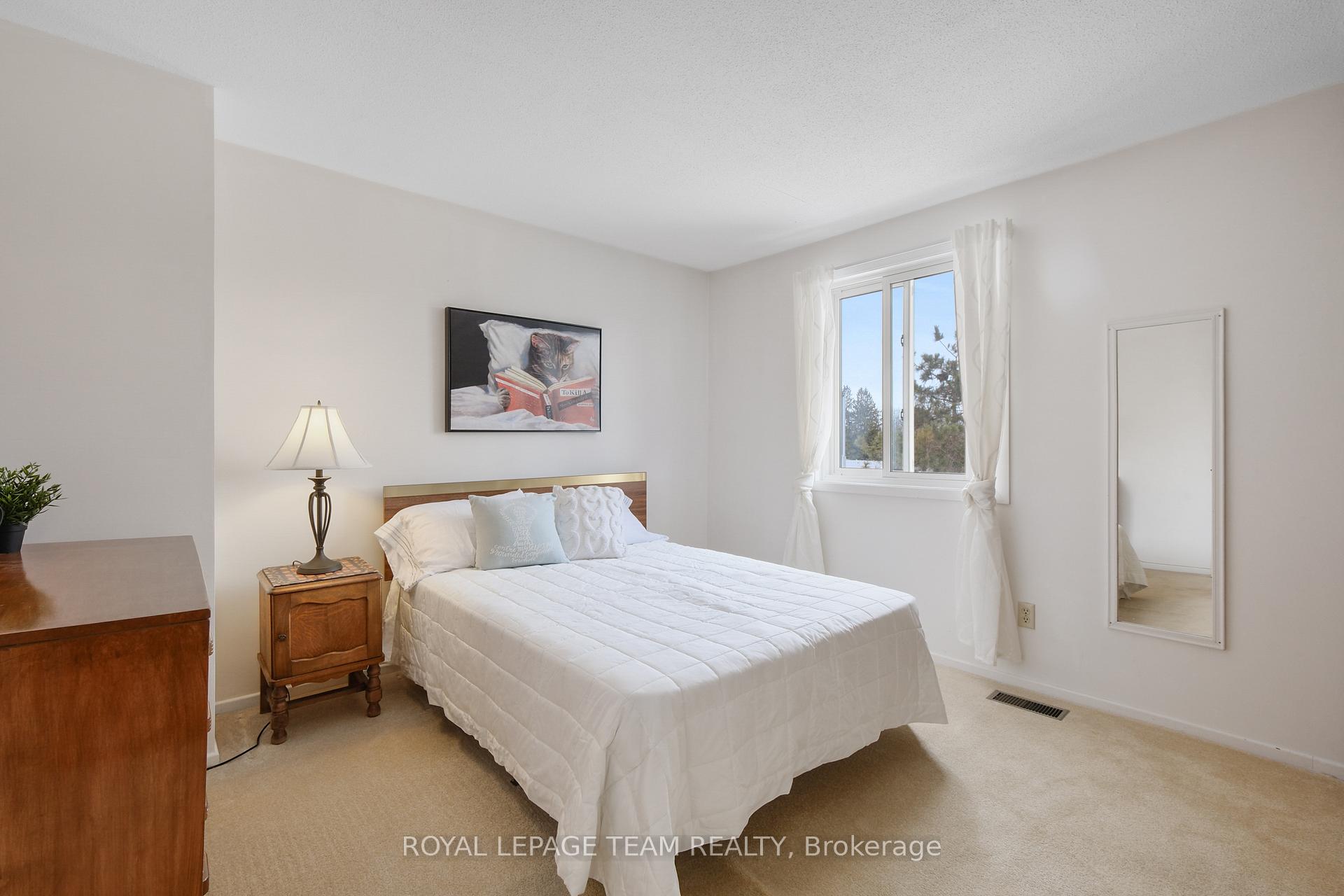 Photo 25 of 1579 Payette Drive, Ottawa, Bilberry Creek/Queenswood Heights — HOMEH