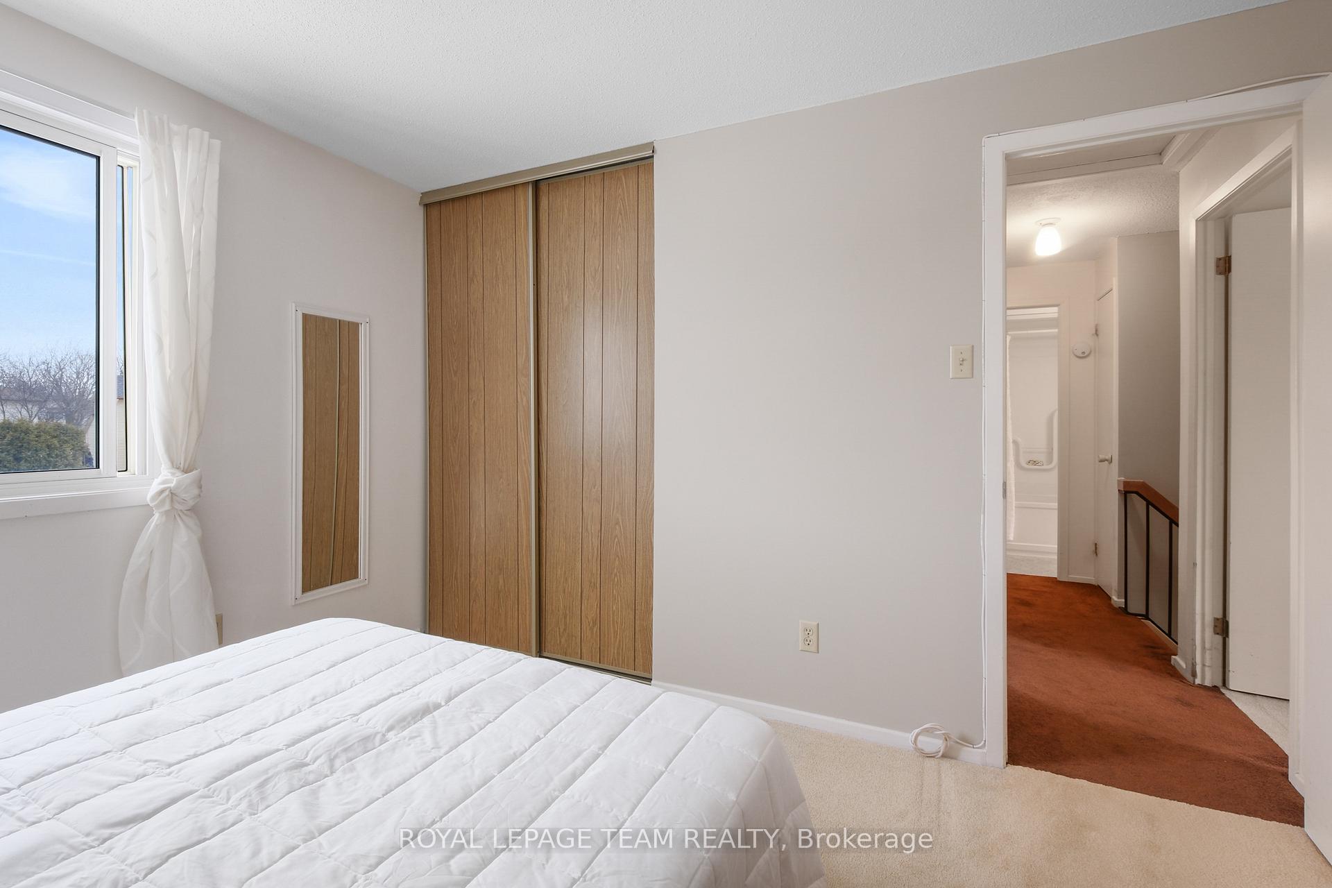 Photo 27 of 1579 Payette Drive, Ottawa, Bilberry Creek/Queenswood Heights — HOMEH