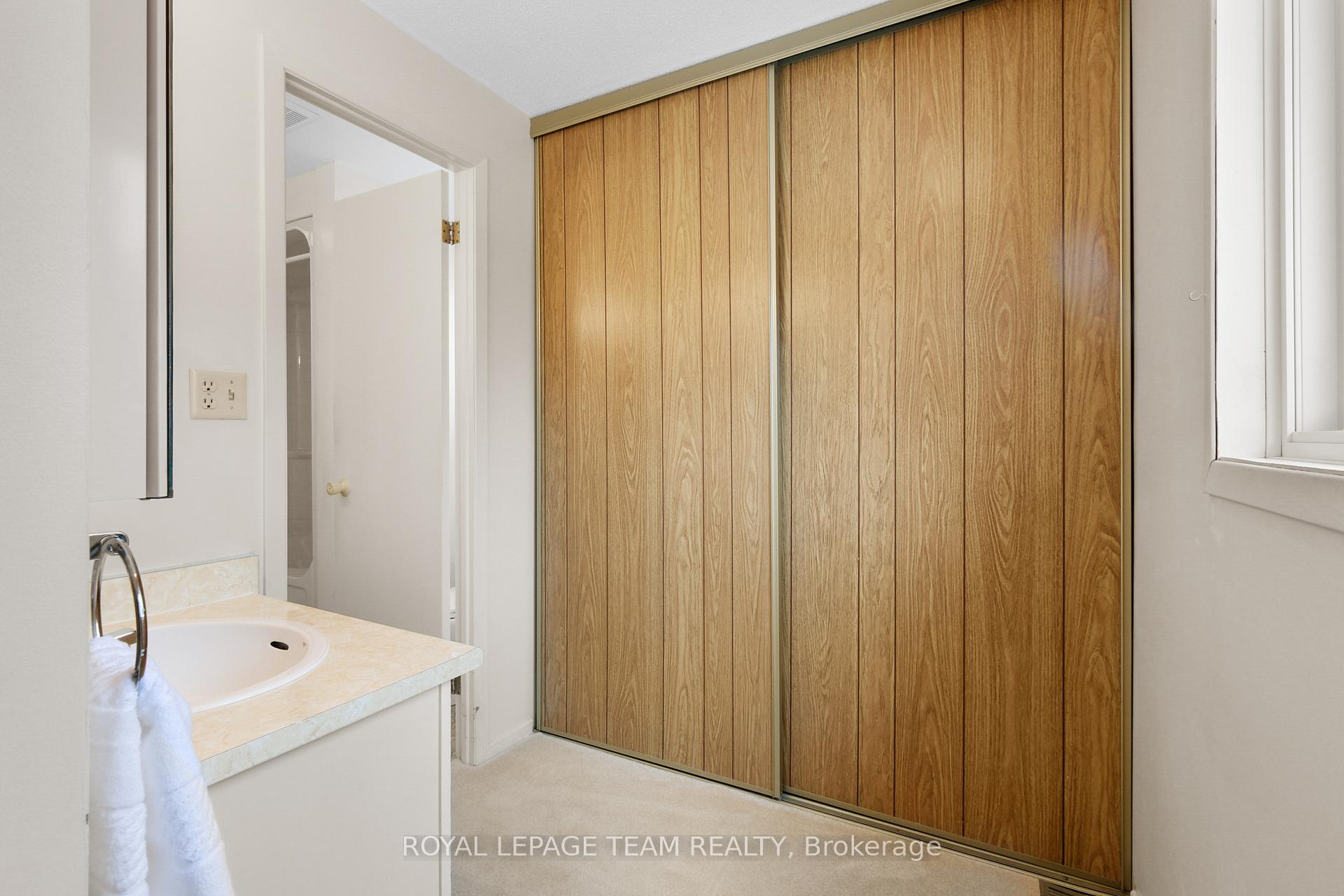 Photo 34 of 1579 Payette Drive, Ottawa, Bilberry Creek/Queenswood Heights — HOMEH
