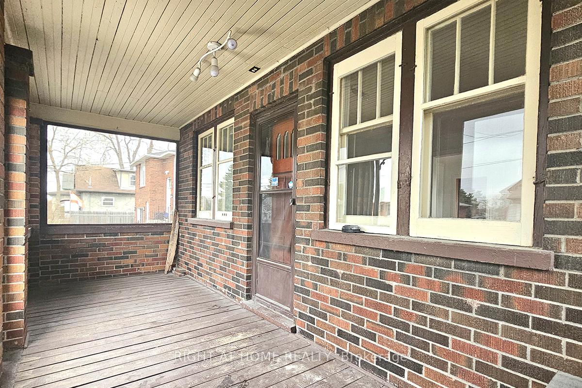 Photo 2 of 535 Drew Street, Oshawa, Central — HOMEH