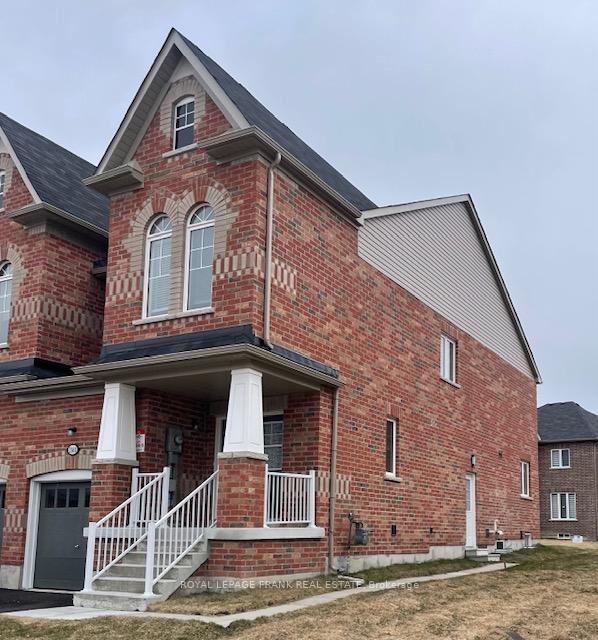 Photo 3 of 1181 Kettering Drive, Oshawa, Eastdale — HOMEH