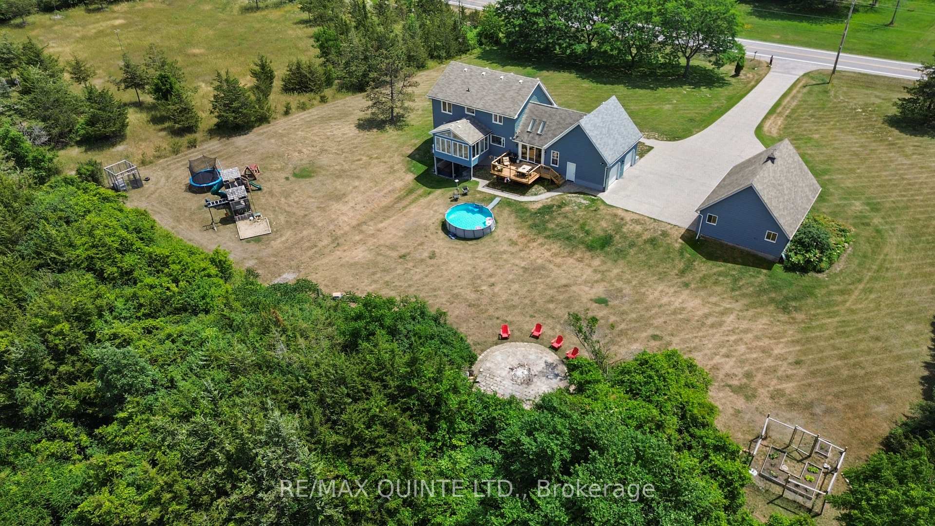 Photo 5 of 3130 County Rd 3, Prince Edward County, Ameliasburg Ward — HOMEH