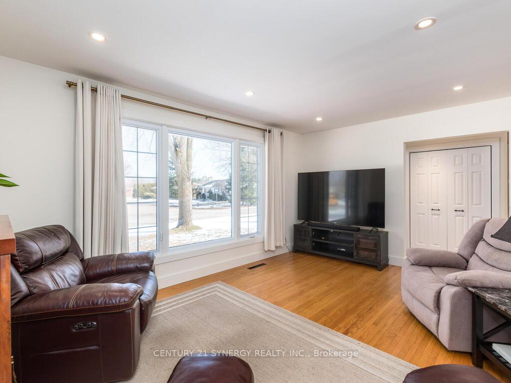 Photo 6 of 261 James Avenue, Renfrew — HOMEH