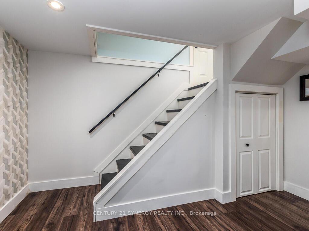 Photo 20 of 261 James Avenue, Renfrew — HOMEH