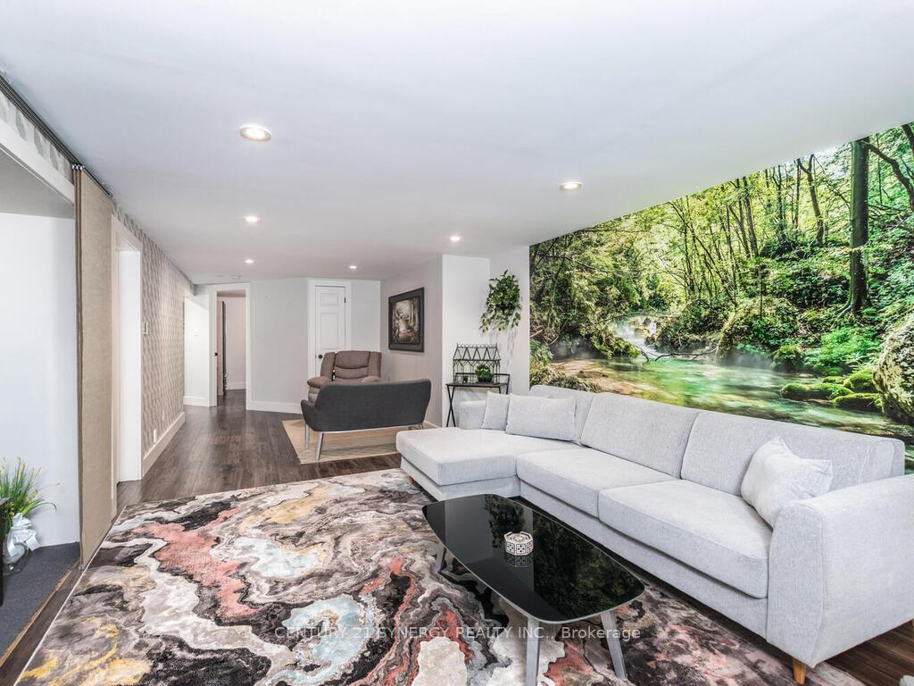 Photo 24 of 261 James Avenue, Renfrew — HOMEH