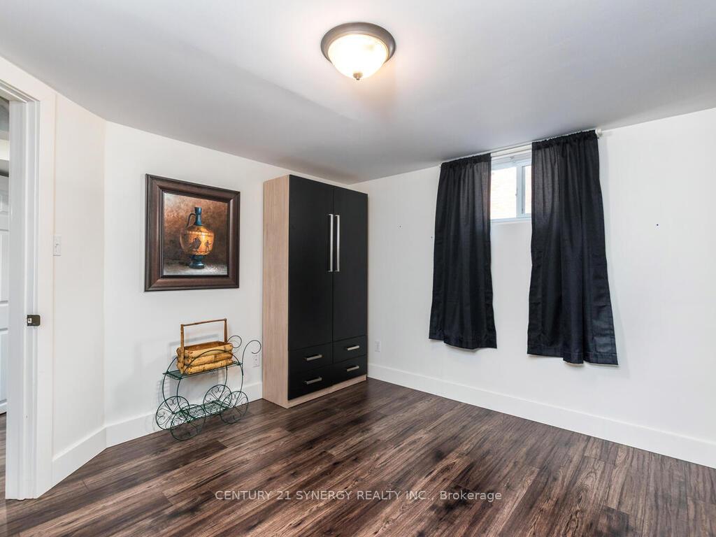 Photo 26 of 261 James Avenue, Renfrew — HOMEH