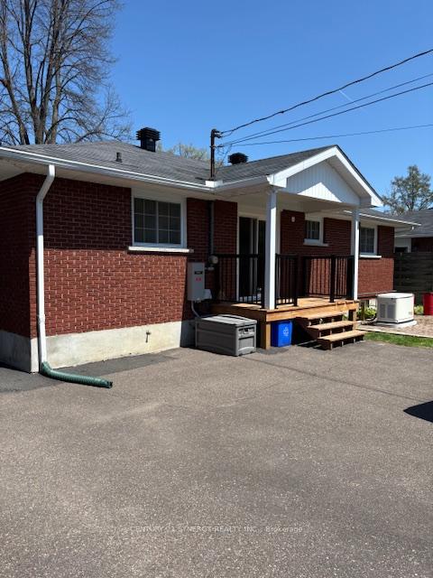 Photo 31 of 261 James Avenue, Renfrew — HOMEH