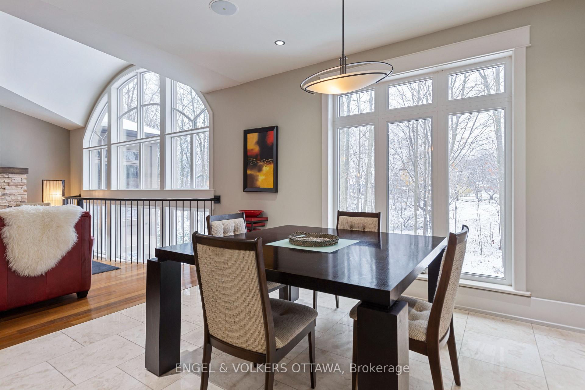Photo 15 of 1420 Royal Maple Drive S, Ottawa, Cumberland Ridge — HOMEH