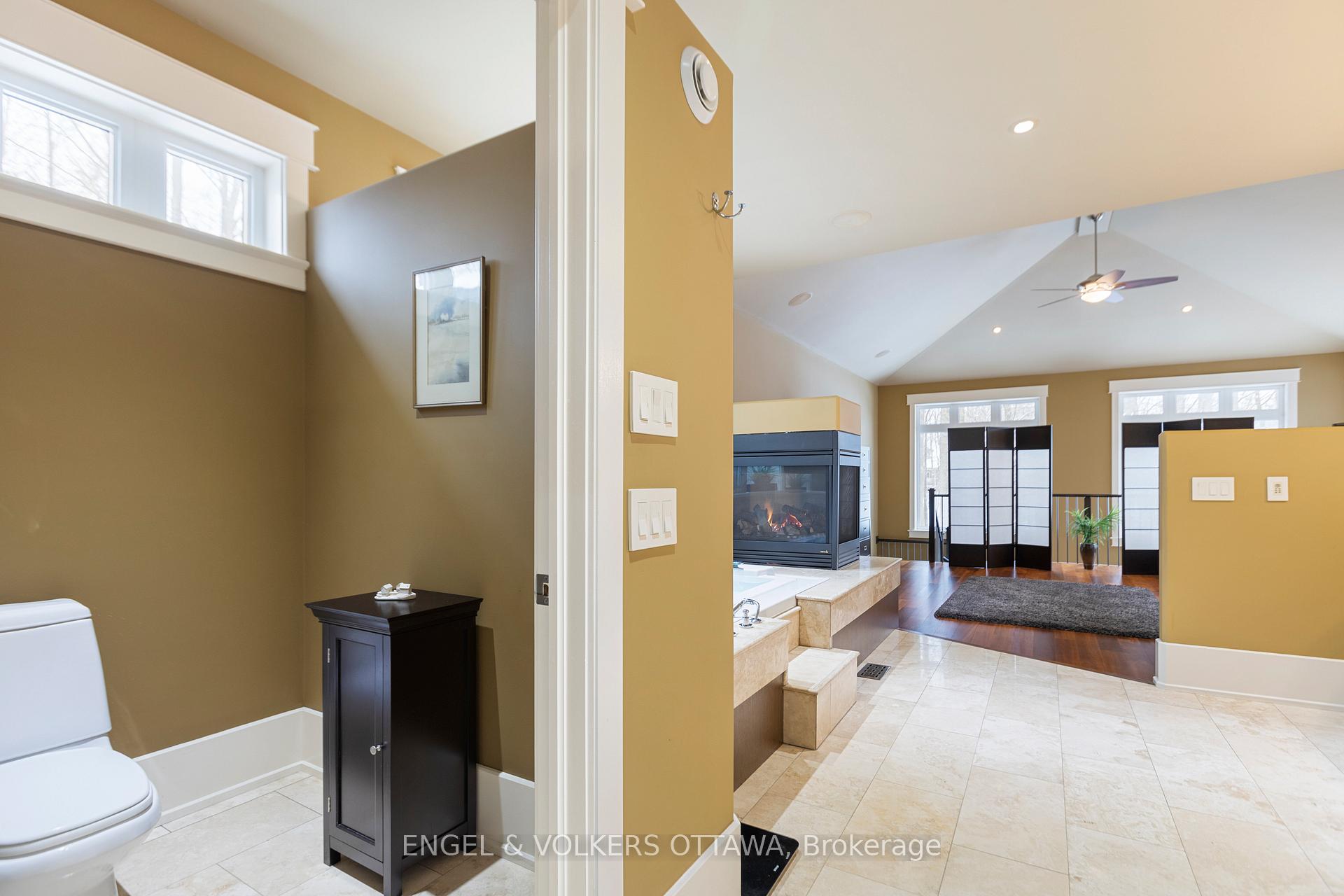 Photo 25 of 1420 Royal Maple Drive S, Ottawa, Cumberland Ridge — HOMEH
