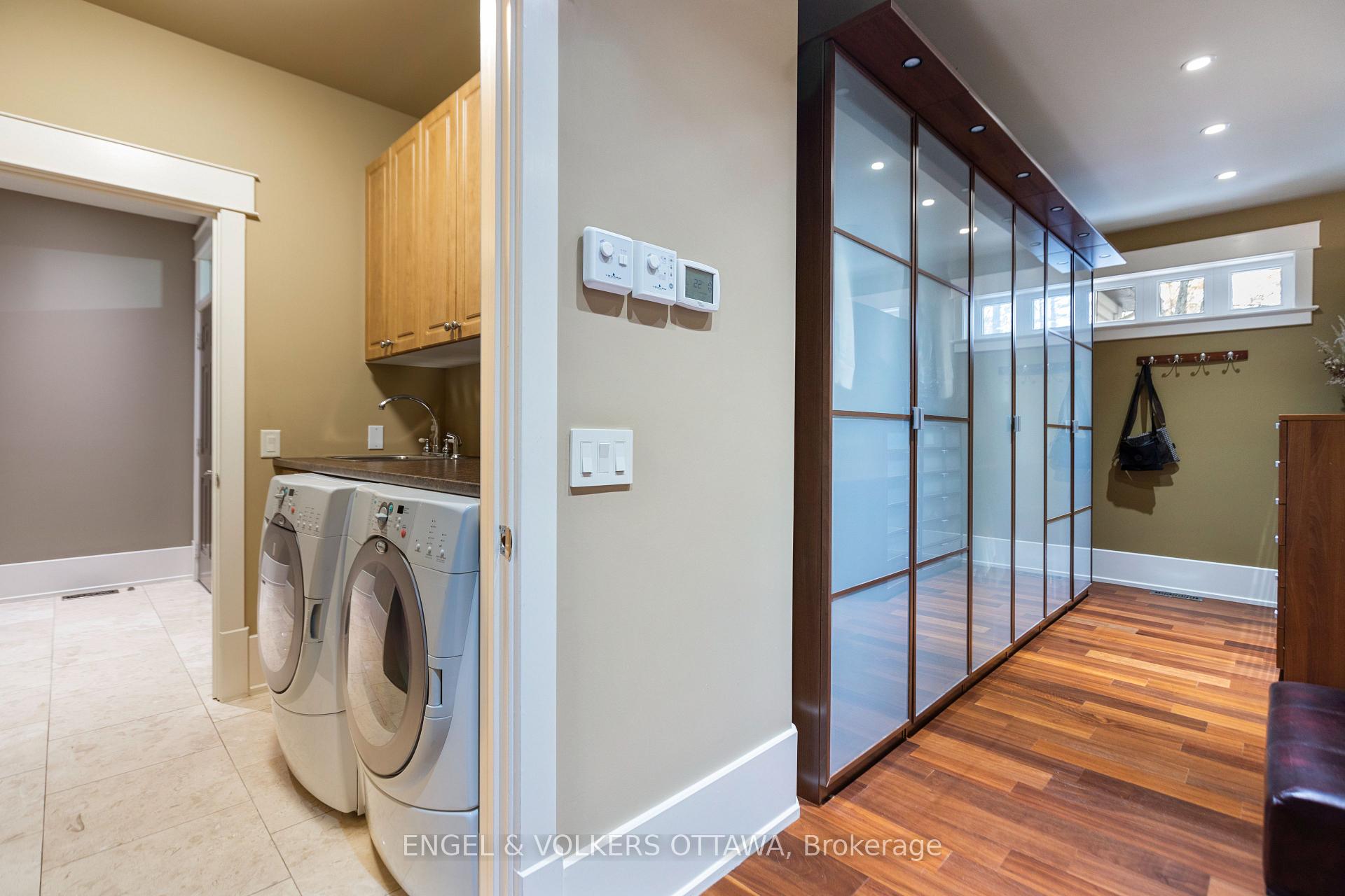 Photo 27 of 1420 Royal Maple Drive S, Ottawa, Cumberland Ridge — HOMEH