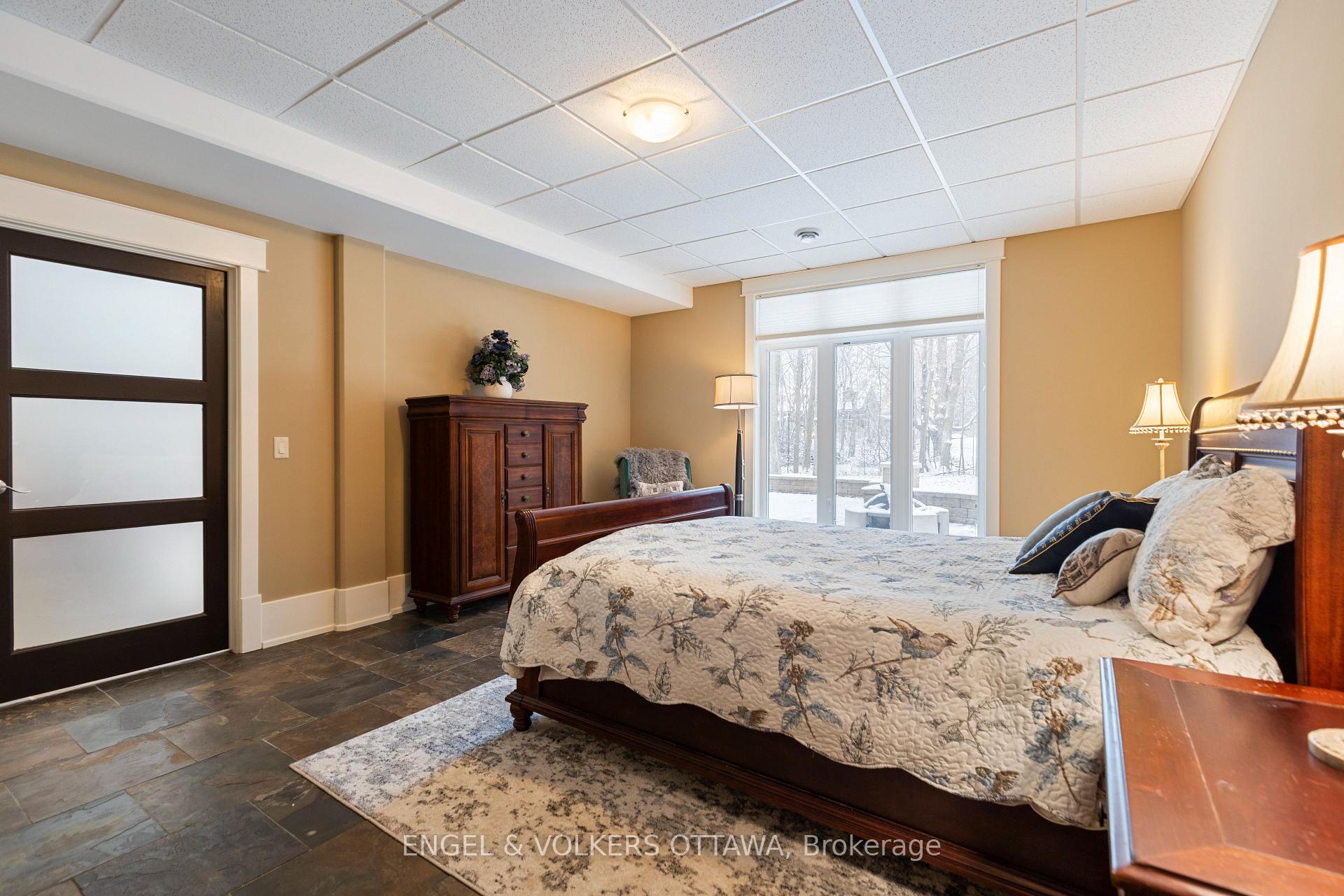 Photo 35 of 1420 Royal Maple Drive S, Ottawa, Cumberland Ridge — HOMEH