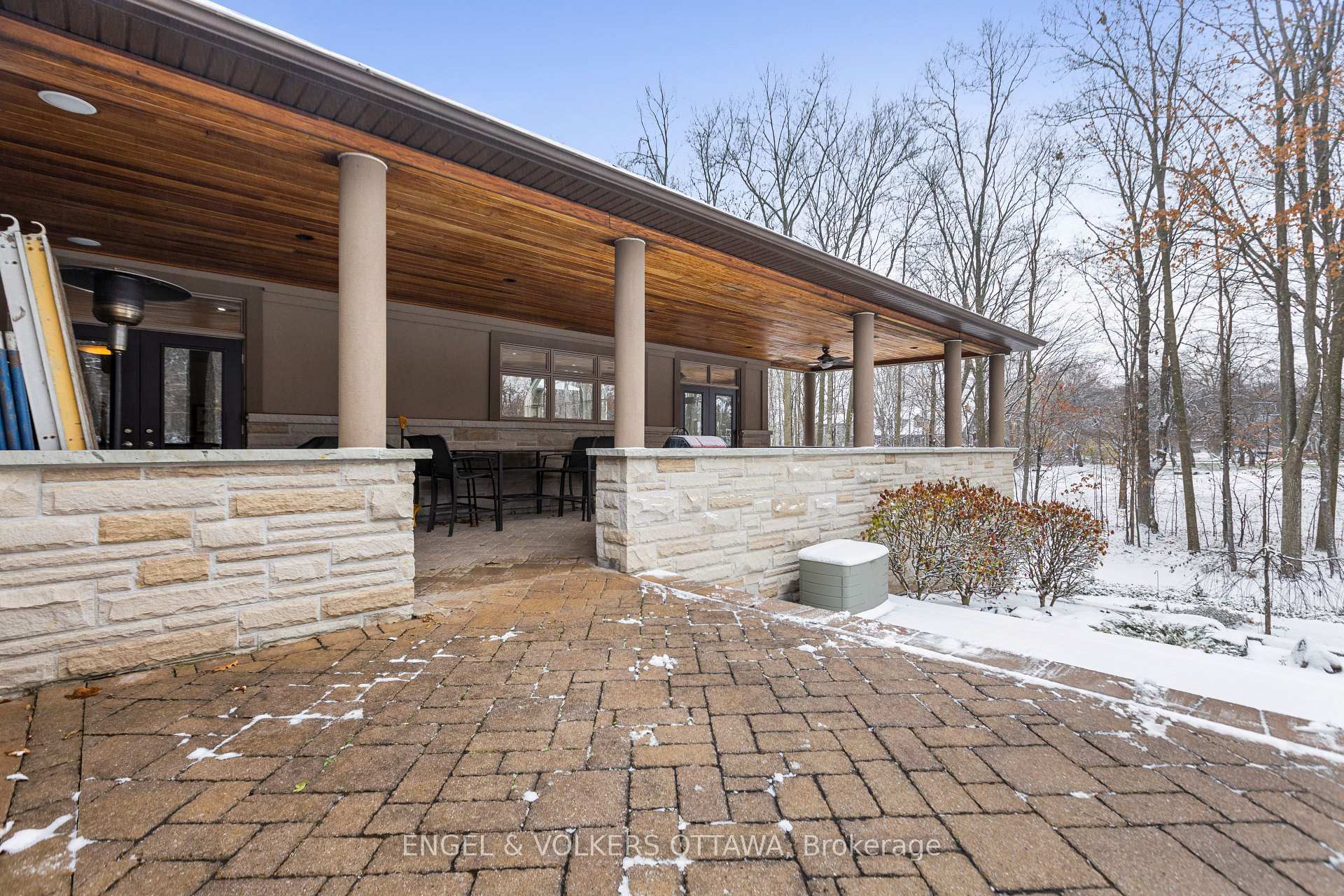 Photo 37 of 1420 Royal Maple Drive S, Ottawa, Cumberland Ridge — HOMEH