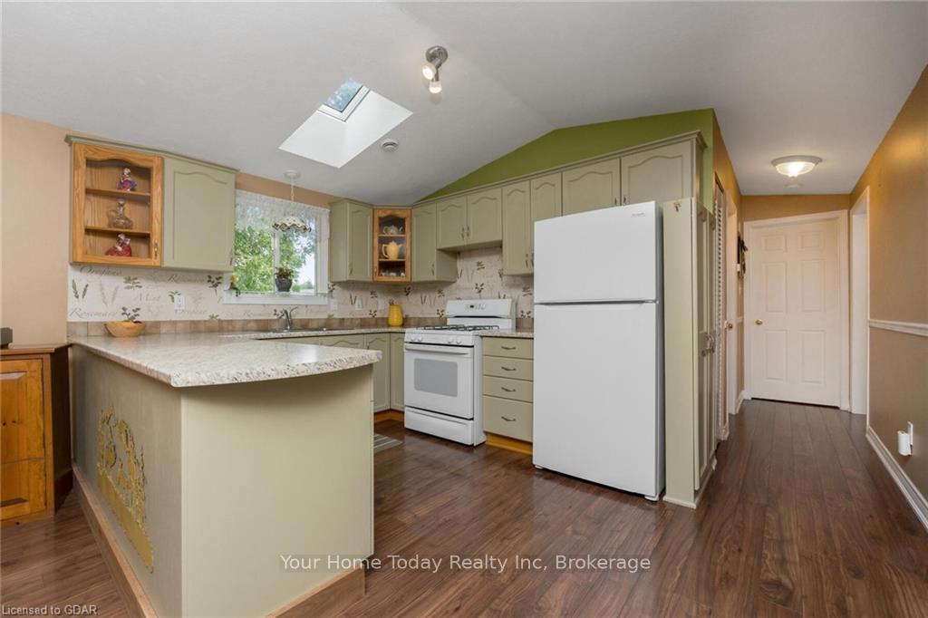 Photo 10 of 10 Pine Road, Puslinch, Rural Puslinch East — HOMEH