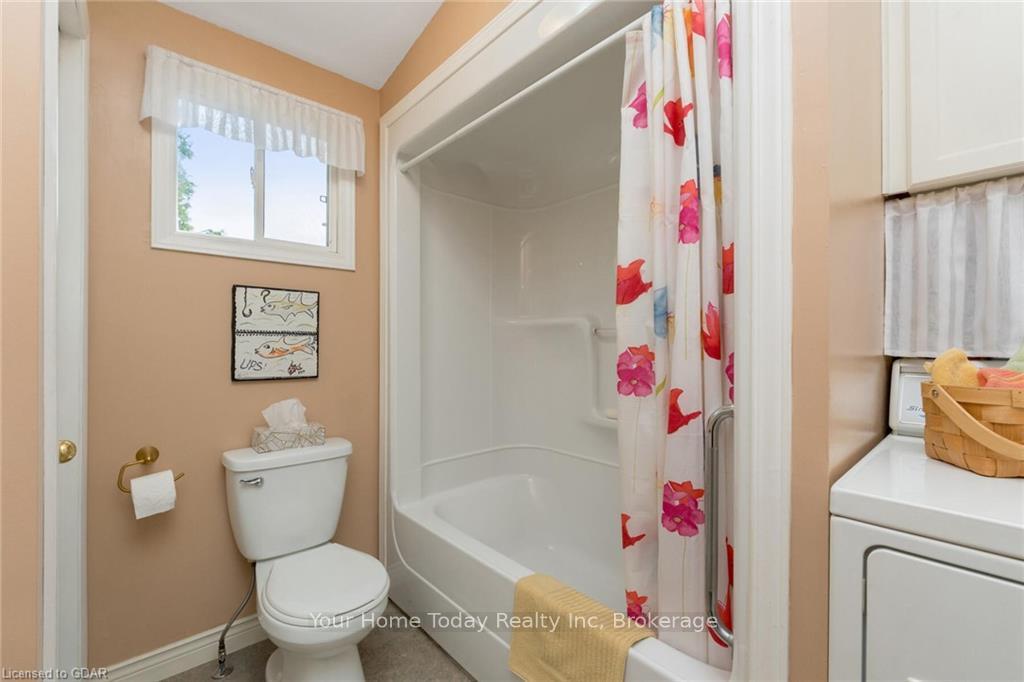 Photo 21 of 10 Pine Road, Puslinch, Rural Puslinch East — HOMEH