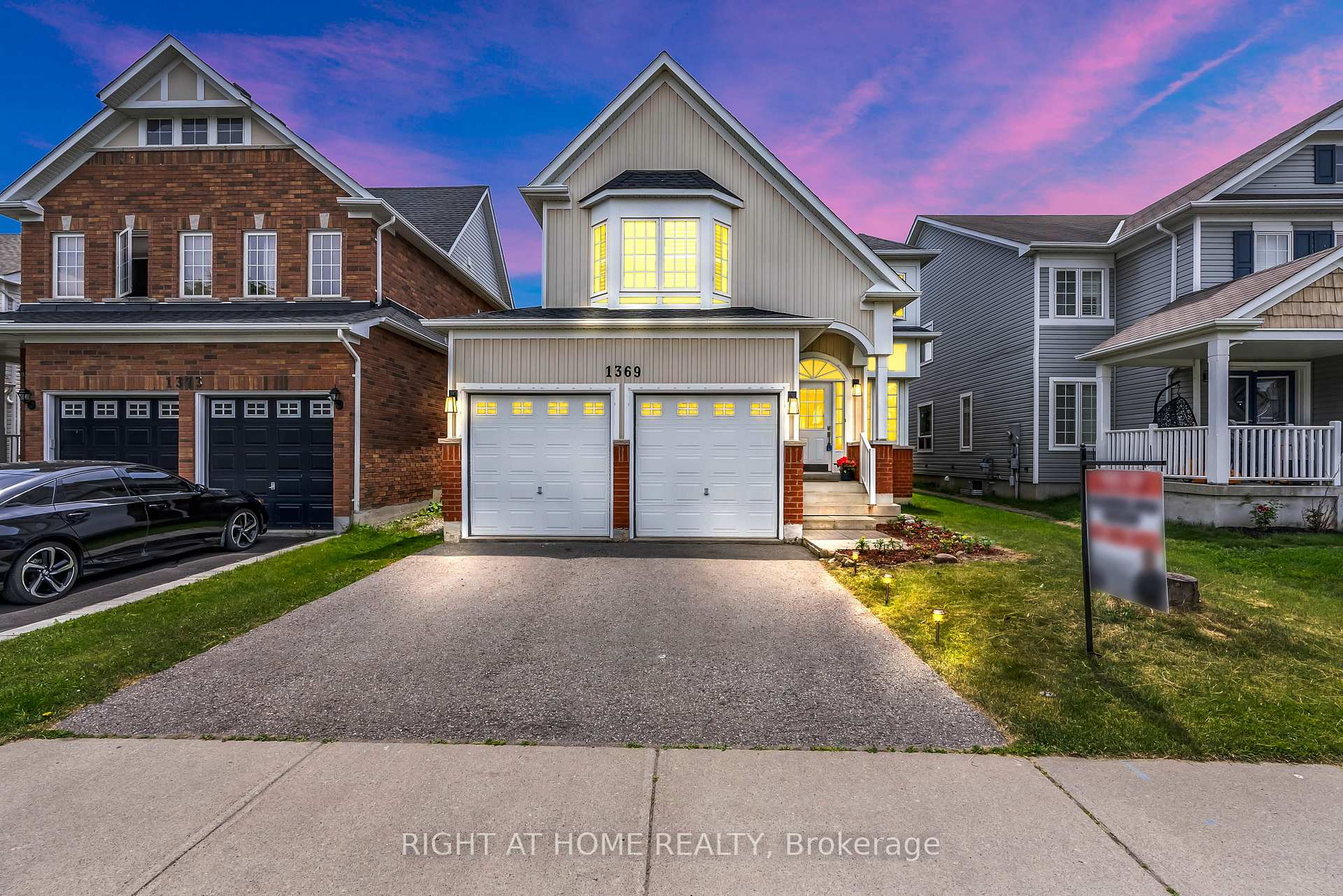 Photo 3 of 1369 Coldstream Drive, Oshawa, Taunton — HOMEH