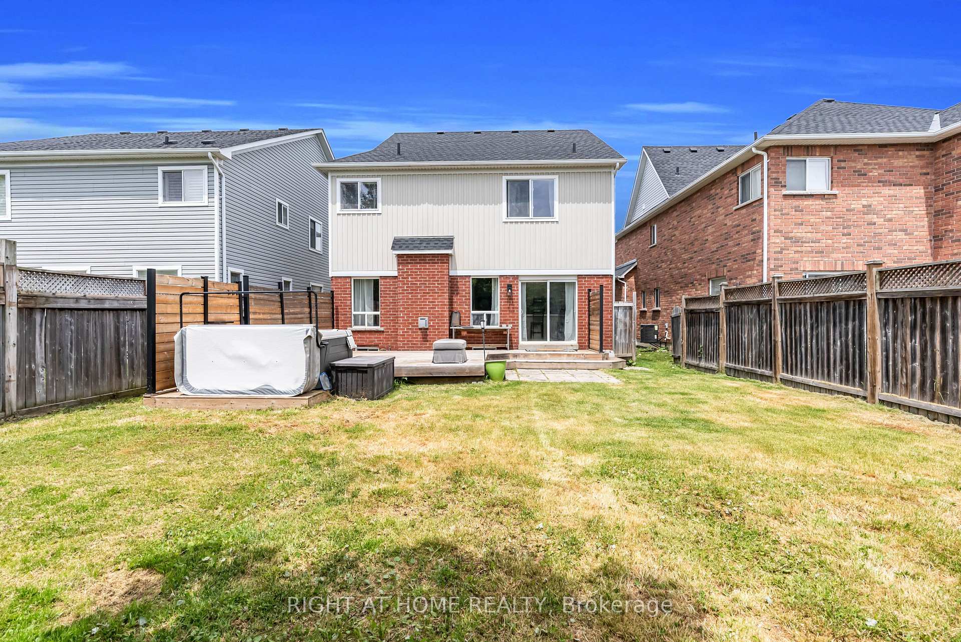 Photo 6 of 1369 Coldstream Drive, Oshawa, Taunton — HOMEH