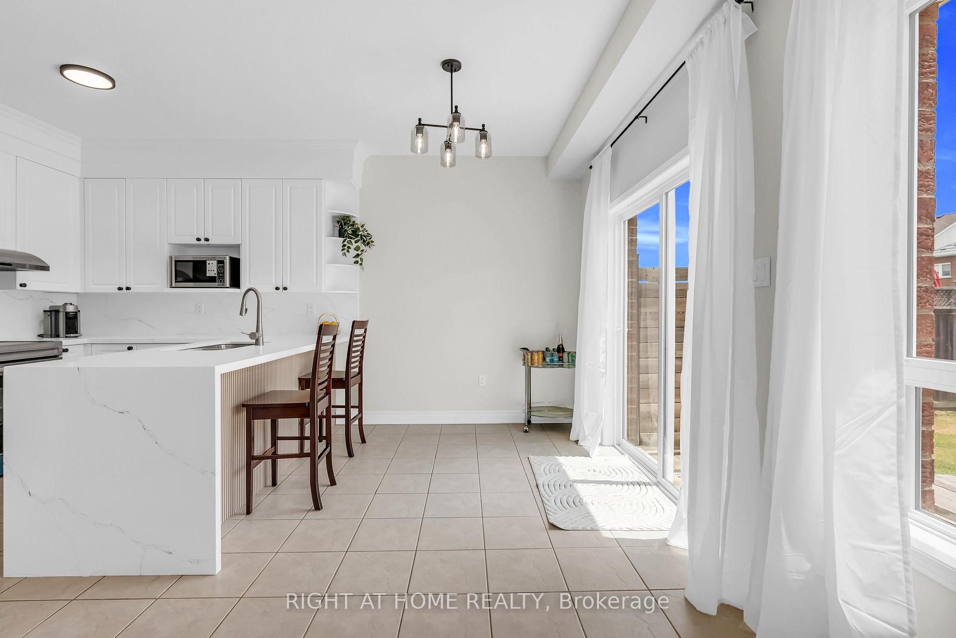 Photo 20 of 1369 Coldstream Drive, Oshawa, Taunton — HOMEH