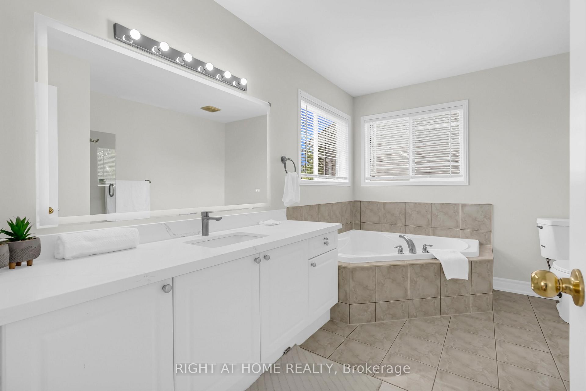 Photo 30 of 1369 Coldstream Drive, Oshawa, Taunton — HOMEH
