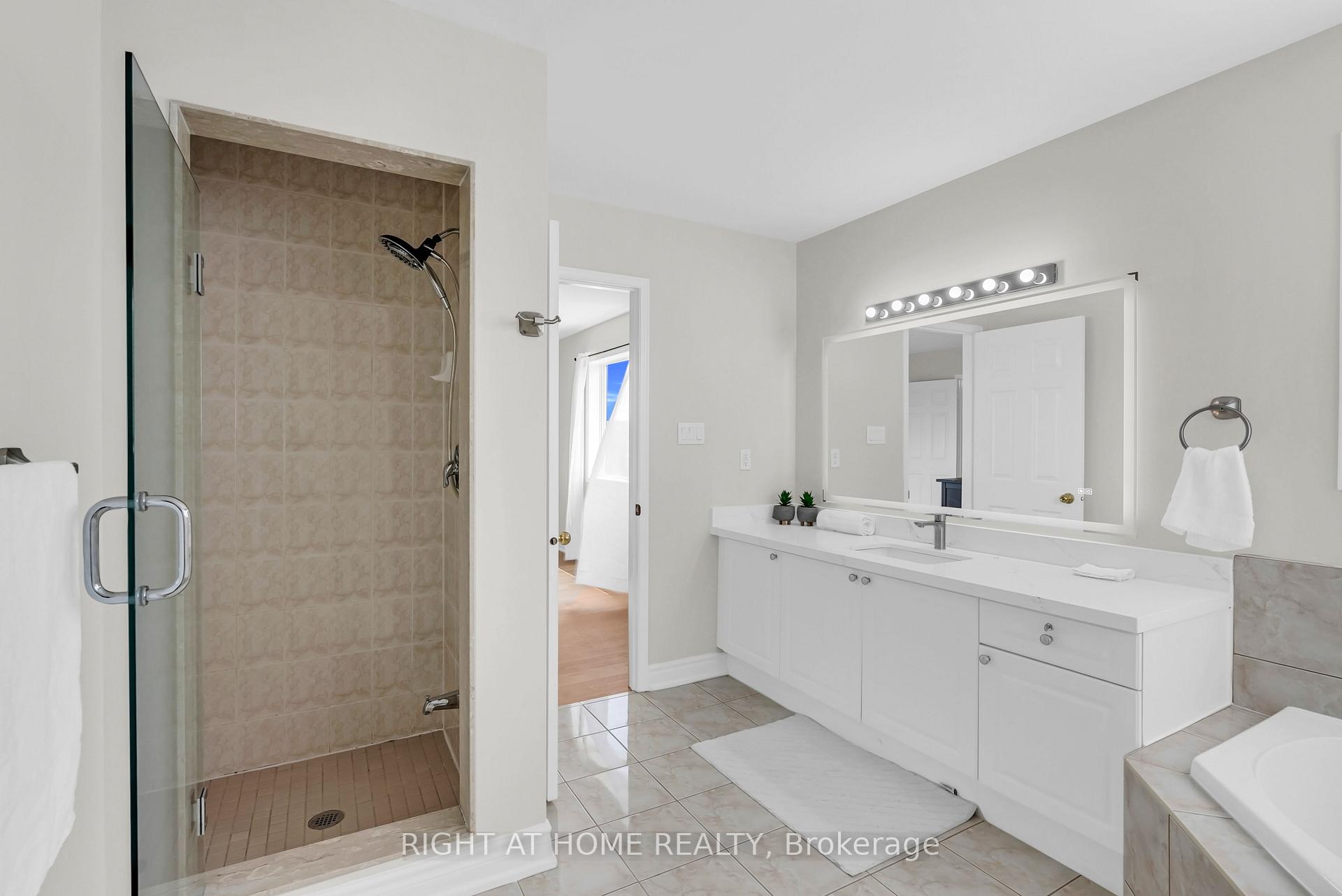 Photo 31 of 1369 Coldstream Drive, Oshawa, Taunton — HOMEH