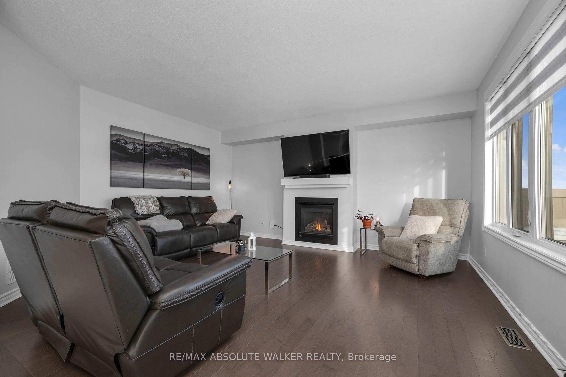 Photo 18 of 415 Hepatica Way, Ottawa, Avalon West — HOMEH