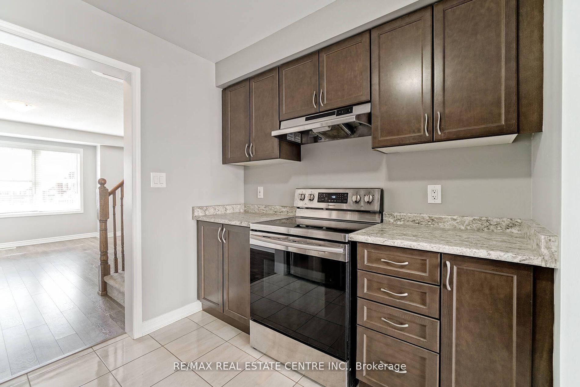 Photo 15 of 2609 Toffee Street, Pickering, Rural Pickering — HOMEH