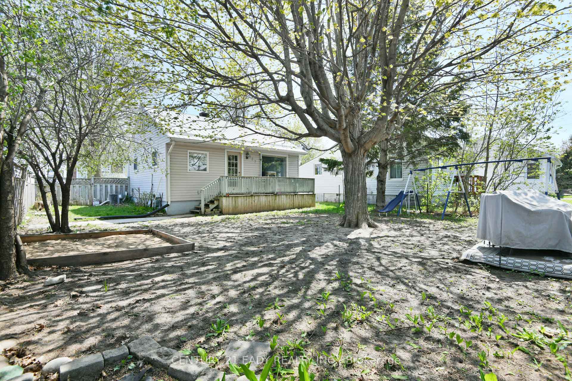 Photo 28 of 127 Cameron Avenue, Renfrew — HOMEH