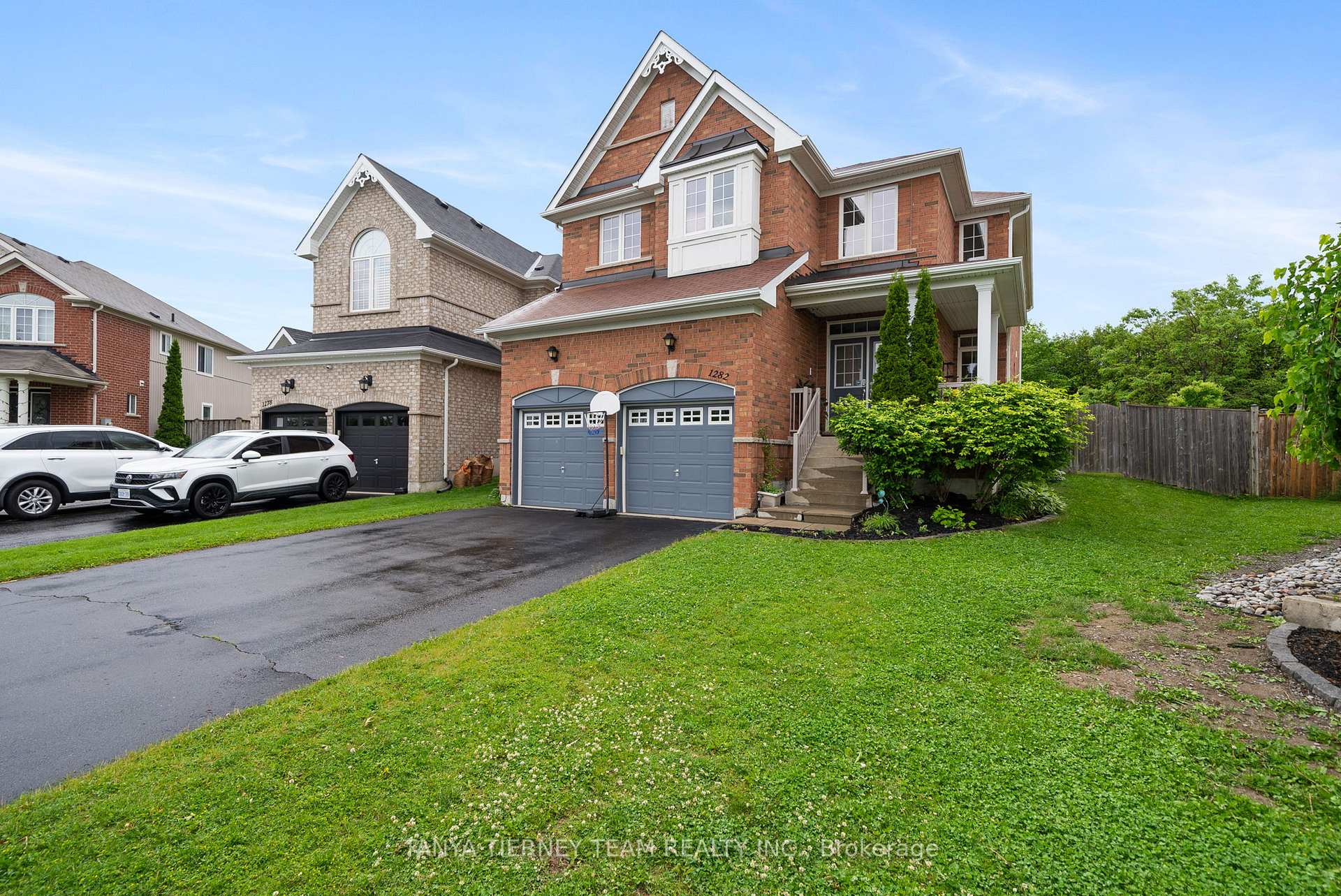 Photo 1 of 1282 Meath Drive, Oshawa, Pinecrest — HOMEH