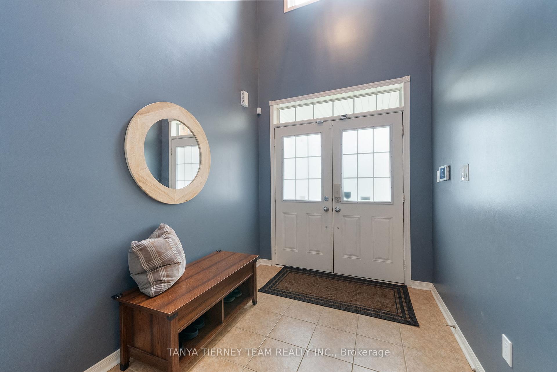 Photo 6 of 1282 Meath Drive, Oshawa, Pinecrest — HOMEH