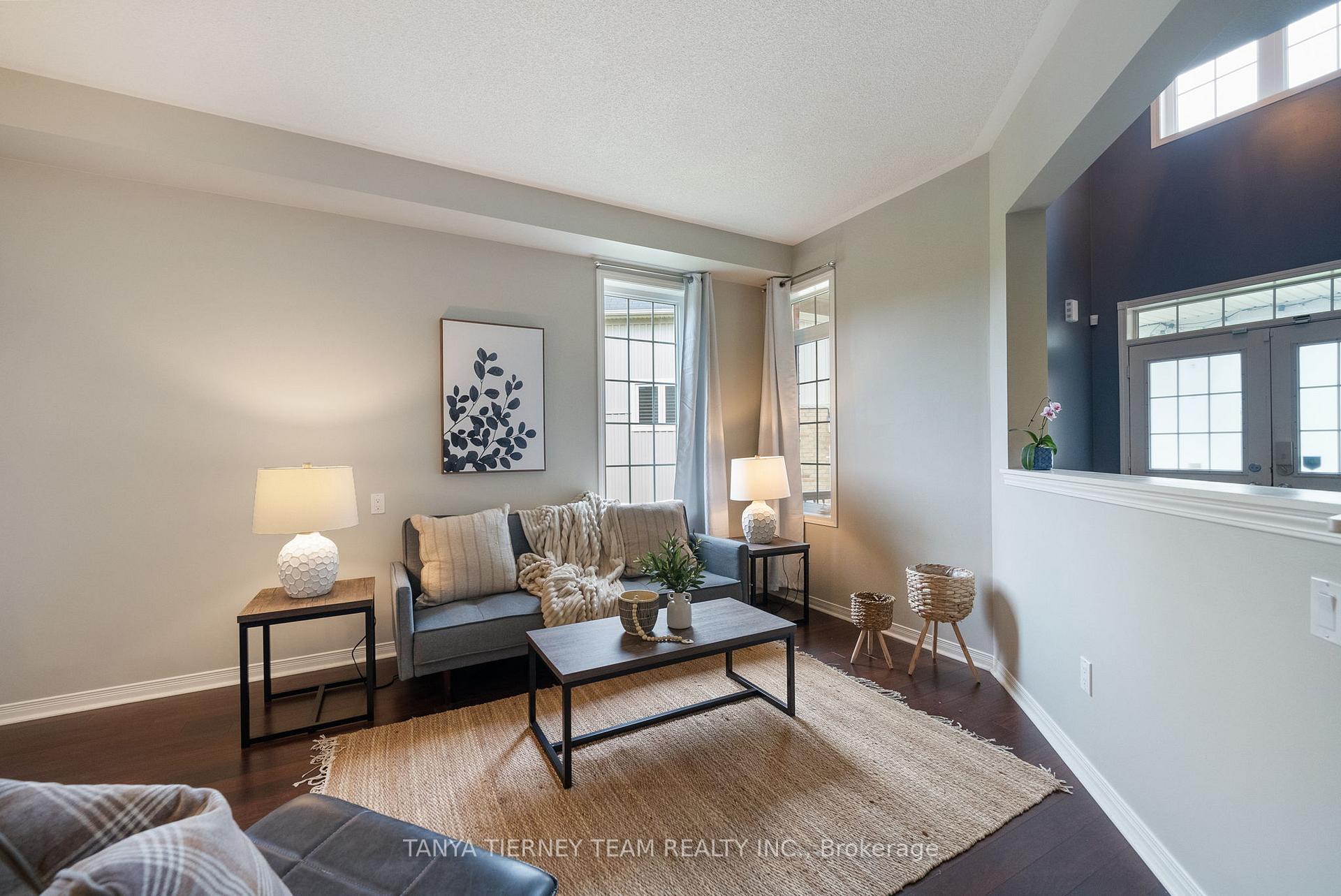Photo 8 of 1282 Meath Drive, Oshawa, Pinecrest — HOMEH