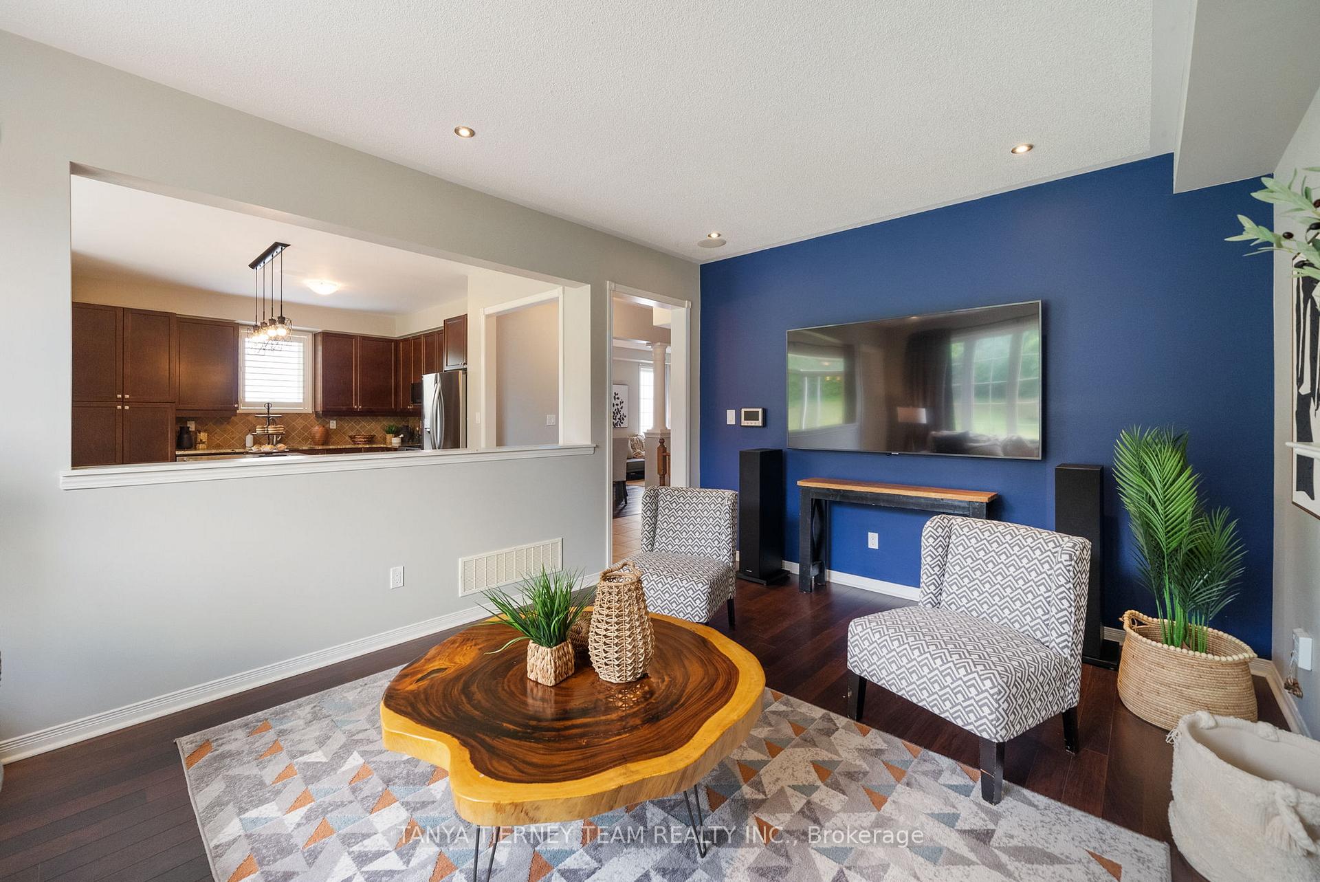 Photo 13 of 1282 Meath Drive, Oshawa, Pinecrest — HOMEH