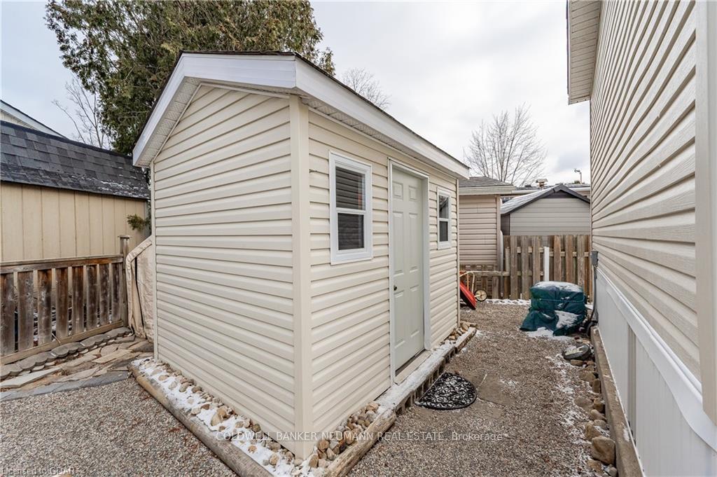 Photo 14 of 41 Cedarbush Crescent Point E, Puslinch, Rural Puslinch East — HOMEH