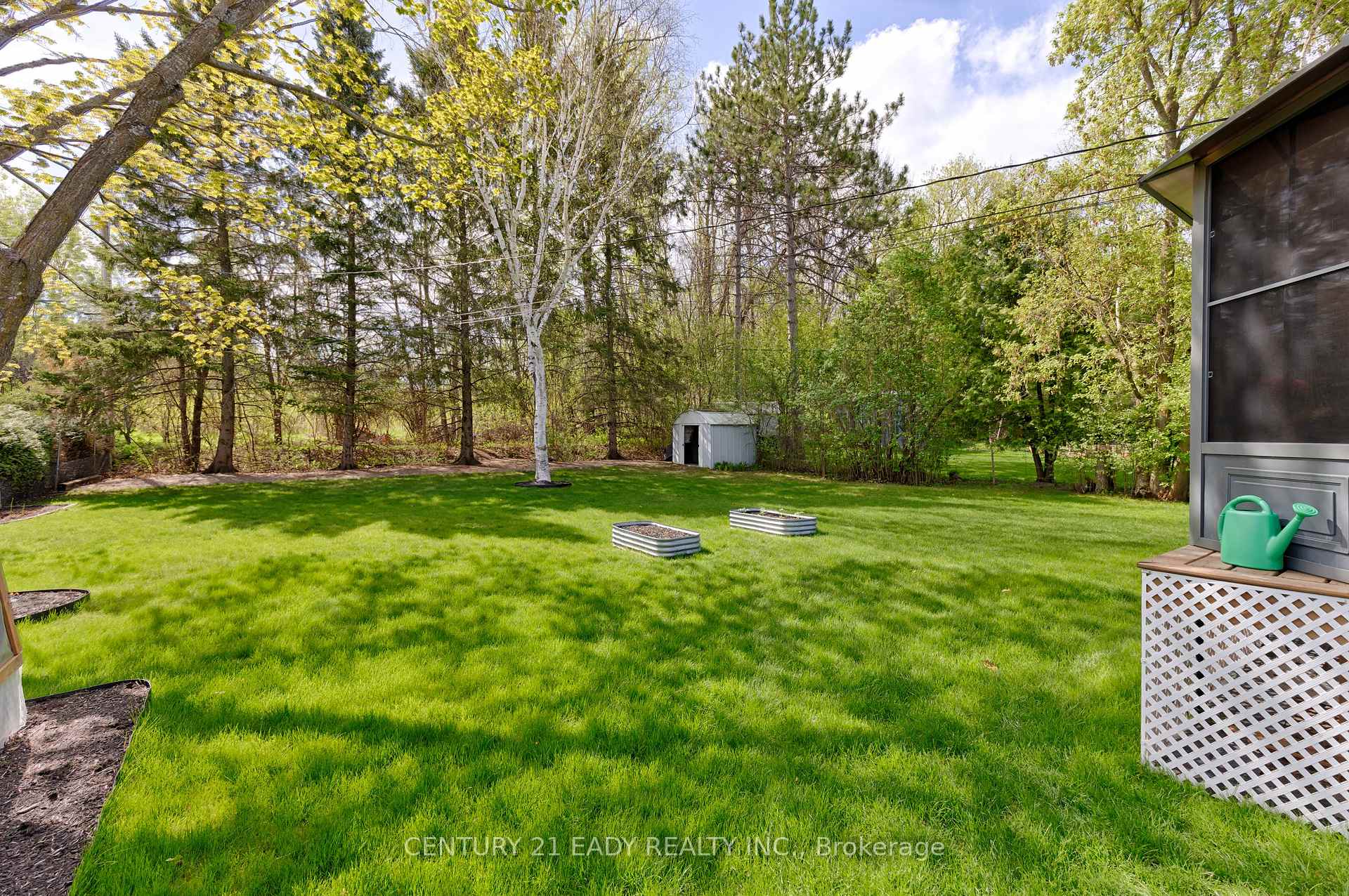Photo 16 of 201 Wade Avenue, Renfrew — HOMEH