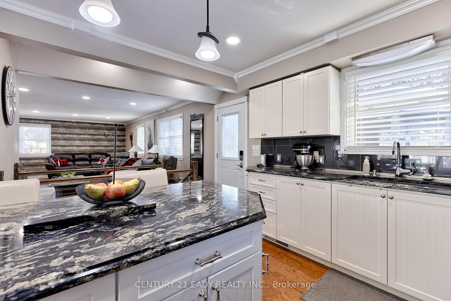 Photo 30 of 201 Wade Avenue, Renfrew — HOMEH