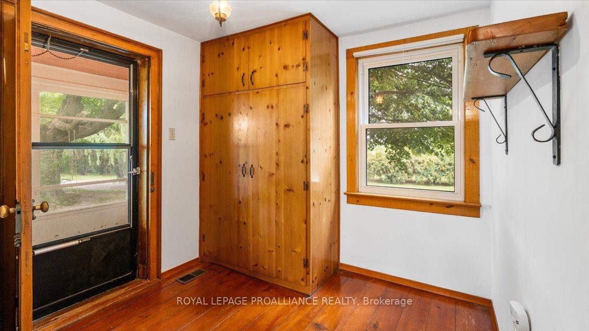 Photo 6 of 75 Pierce Road, Prince Edward County, Bloomfield — HOMEH