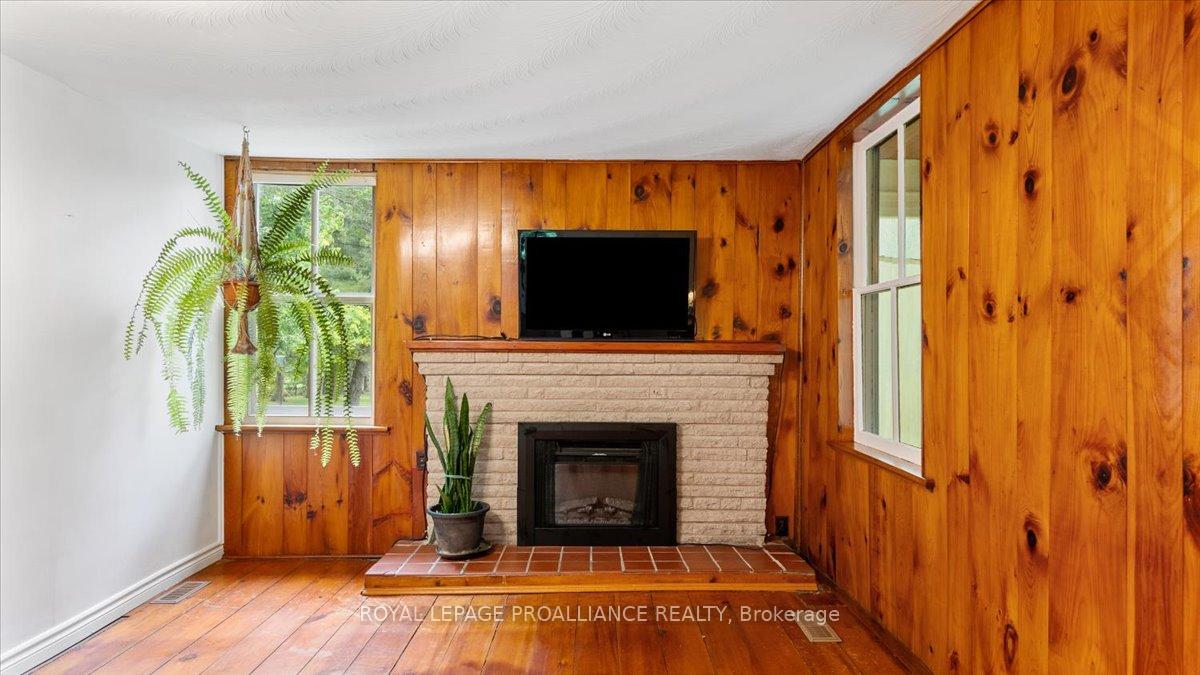 Photo 7 of 75 Pierce Road, Prince Edward County, Bloomfield — HOMEH
