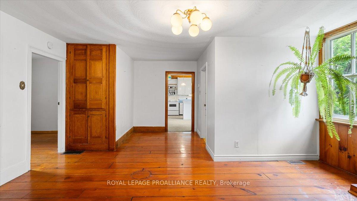 Photo 10 of 75 Pierce Road, Prince Edward County, Bloomfield — HOMEH