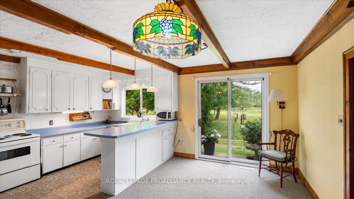 Photo 17 of 75 Pierce Road, Prince Edward County, Bloomfield — HOMEH
