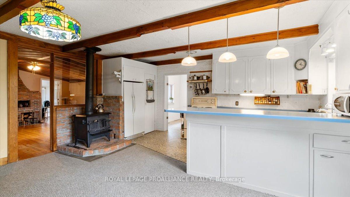 Photo 19 of 75 Pierce Road, Prince Edward County, Bloomfield — HOMEH