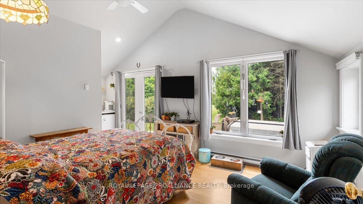Photo 24 of 75 Pierce Road, Prince Edward County, Bloomfield — HOMEH