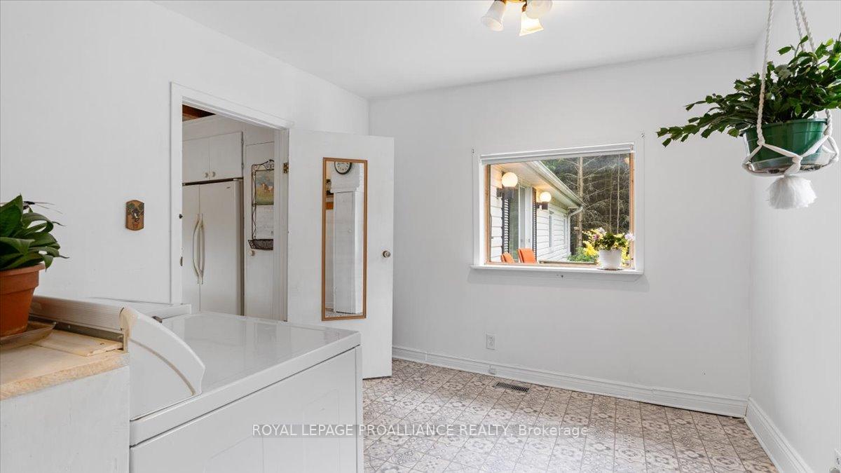 Photo 29 of 75 Pierce Road, Prince Edward County, Bloomfield — HOMEH