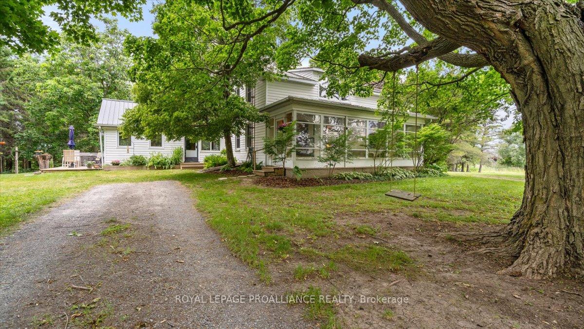 Photo 37 of 75 Pierce Road, Prince Edward County, Bloomfield — HOMEH